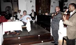 Música para gourmets en el restaurante de El Caserío de Mozaga, Lanzarote