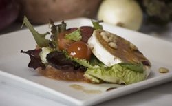 Ensalada de queso de cabra del restaurante La Puntilla, Arrecife, Lanzarote