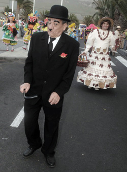 Disfraz de Charlot en Carnaval de Lanzarote