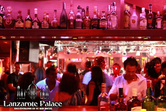 Gentes de entre 25 a 45 años es el perfil de los usuarios de la discoteca Lanzarote Palace