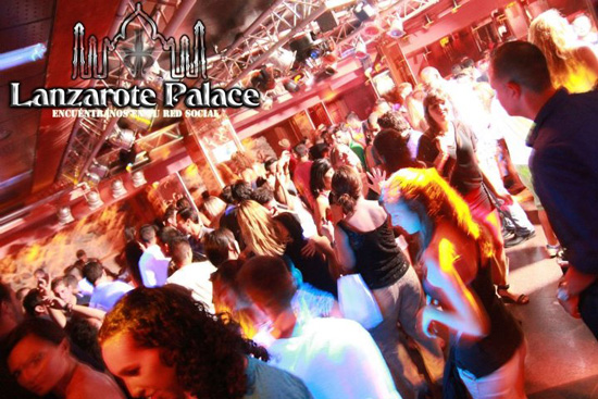 Ambiente de la discoteca Lanzarote Palace de Puerto del Carmen, Lanzarote