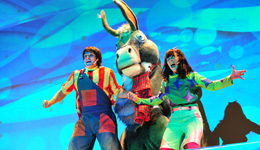 Un burro volando, por Clapso Producciones