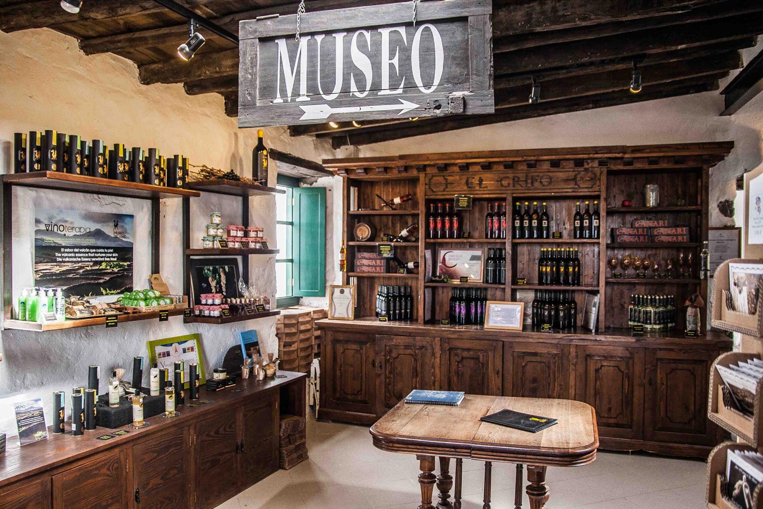 Estancia principal del Museo del Vino El Grifo