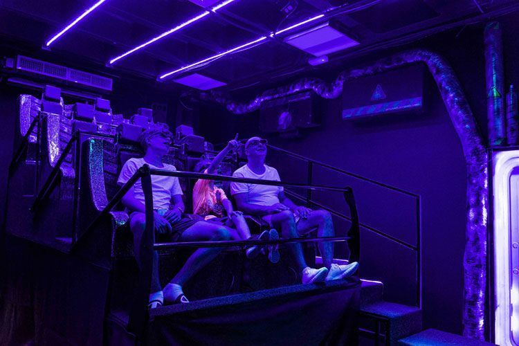 sala de cine 6d galaxia en Biosfera Plaza