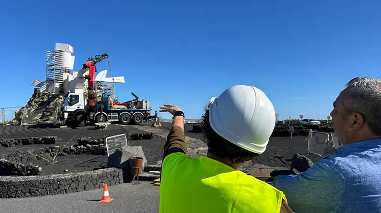 Comienza la instalación de la Escultura de la Fecundidad