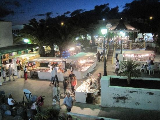 mercadillo artesanal costa teguise