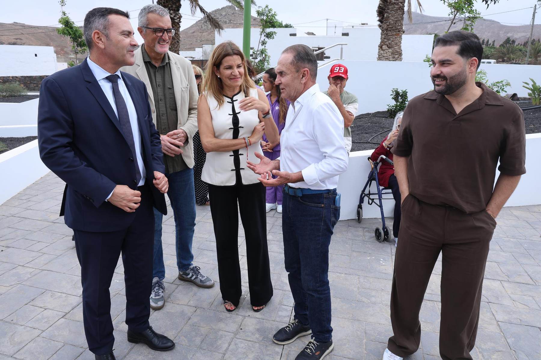 Parque César Manrique de Tinajo tras su reforma, el día de la inauguración