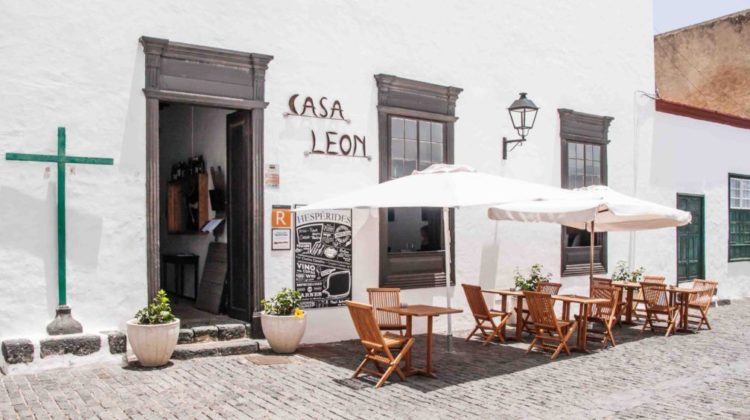 fachada restaurante hesperides