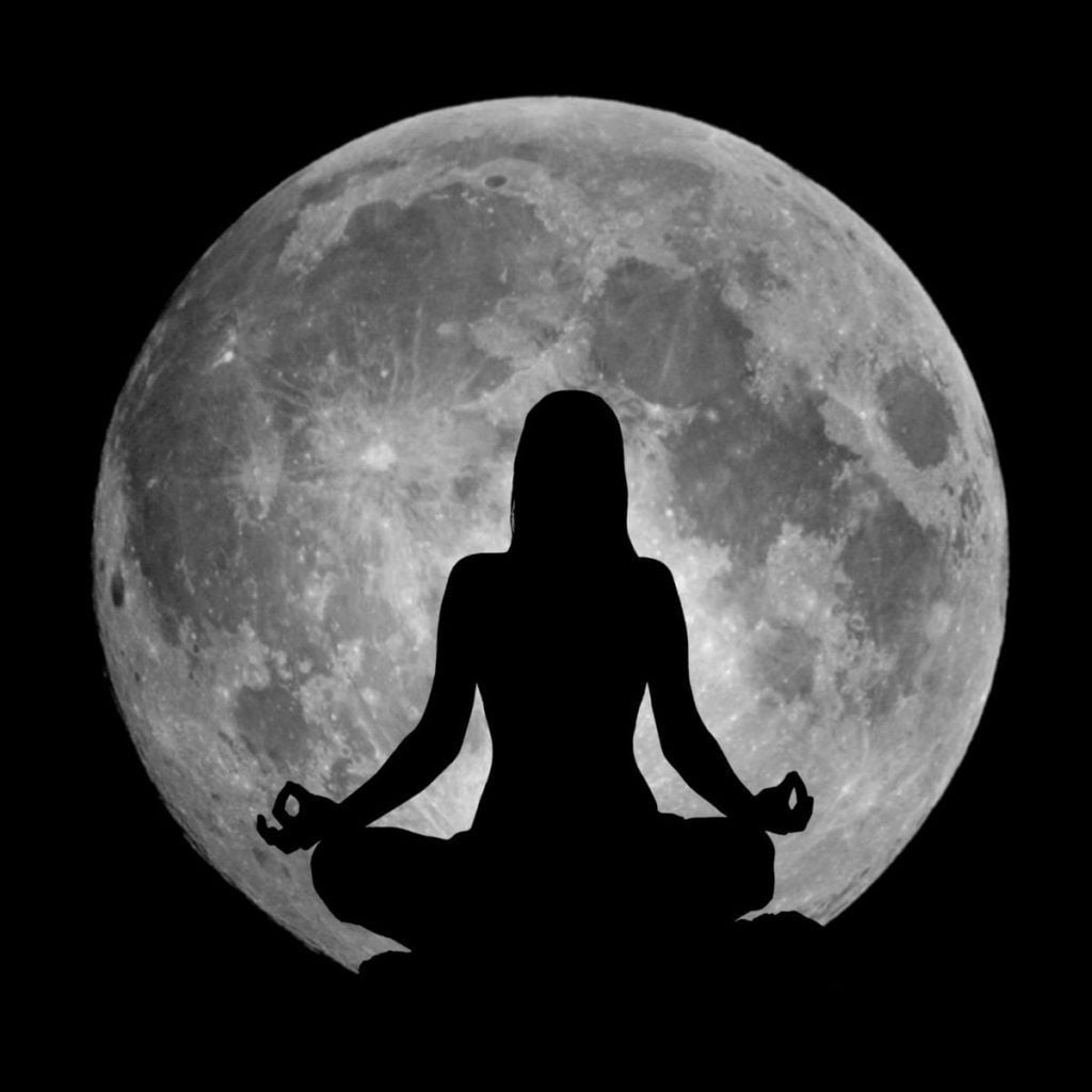 Meditación gratuita bajo la luna llena en Papagayo